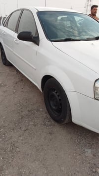 ئه م ئوبترايه بوفروشتن موديل 2005 كير و مكينه به شه رت ره قه مو سه نه ...