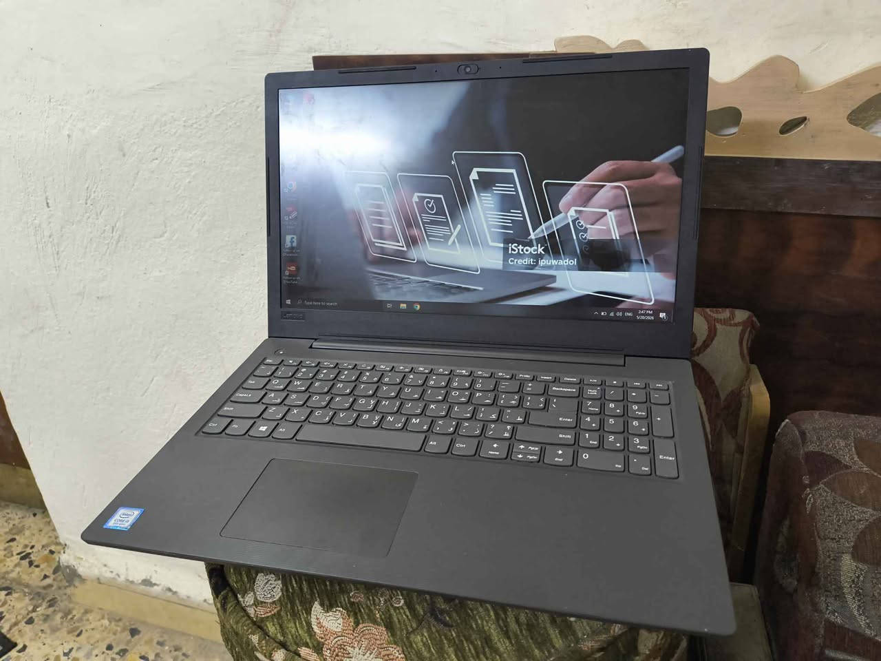 لابتوب لينوفو 
معالج كور 3 جيل الثامن
هارد 256 ssd
رام 4 كيكا  ddr4 سريعة جداً 
كارت شاشة داخلي 2 كيكا 
شاشة حجم 15.6 انج
بطارية ممتازة اكثر من ساعتين 
لابتوب سلم نحيف 
نسبة النظافة 99%
 كيبورد عربي أصلي
السعر 220 الف بغداد, العراق


**إذا كنت صاحب هذا الإعلان وتريد حذفه لأي سبب، رجاءا أرسل رسالة إلى الدعم الفني**