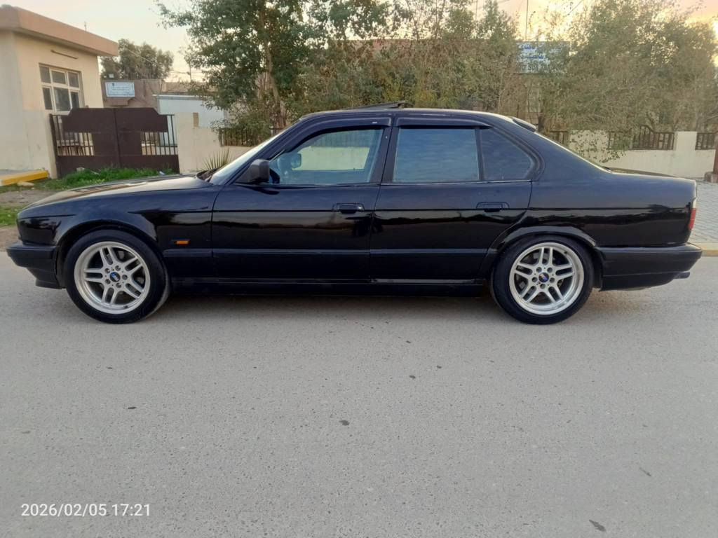 BMW
فول مواسەفات گێر تۆماتیک
مۆدیل 1992 مەکینە 535ی فەل گێرومەکینەی بەشەرت
بەشەرتی ئەوەلیاتە
سعری 38وەرەقەوکەمێک مەجال
***********☎️
***********☎️
شوێن هەولێر
بۆ زانیاری زیاتر پەیوەندی بکەن أربيل, العراق
