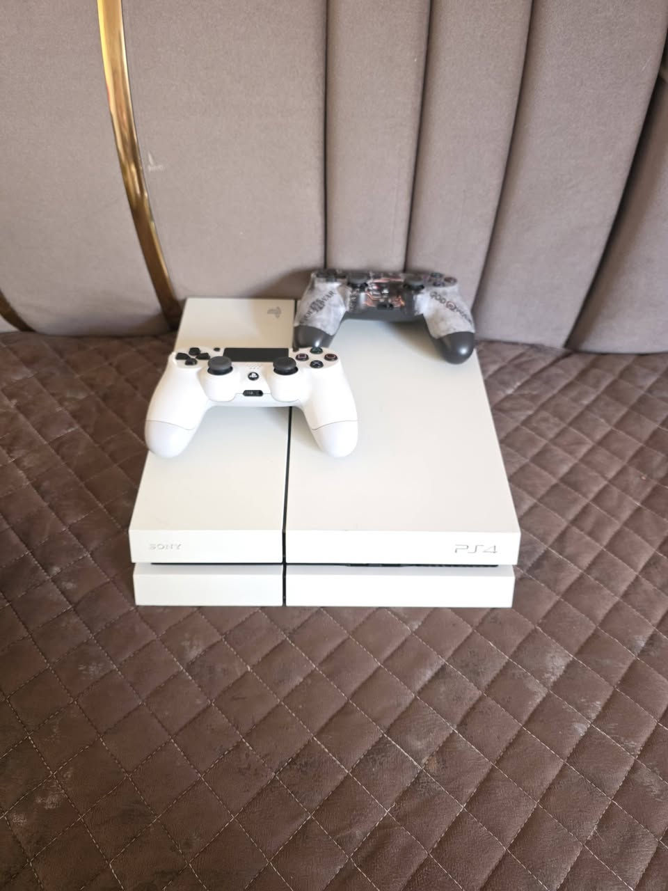 بلي فور مهكر نظام 9 ياباني مامفتوح شرط لوك ستيكر جهاز حيل حيل نظيف يحتوي على 7العاب قوية ويحتوي على 2جوستك جهاز شرط الفحص والضمان السعر 240وبي مجال للطيبين توصيل جميع المحافظات متوفر ***********
