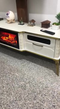 ميز بلازما للبيع  رقمي 07703322299 مكاني بغداد الغزالية