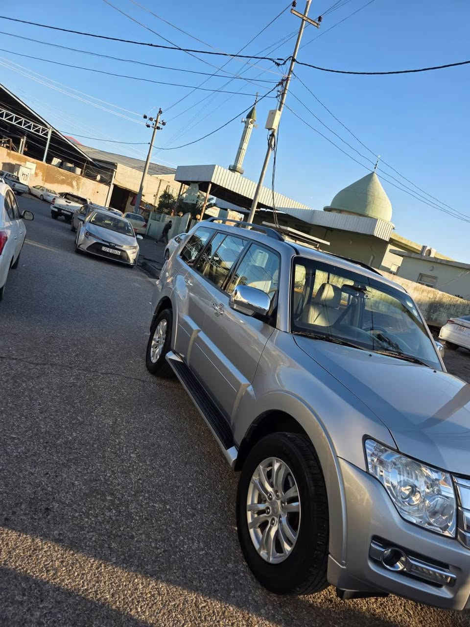 ميتسوبيشي باجيرو خليجى مۆدیل ٢٠٢٢ بێ بۆیاغ و بێ ساردەکوت ،فول مواسەفات  GLSمەکینە شەش پستنی 3.8( ٩٥ ) هەزار رۆشتووە، چرکەی تێدا نیە هەموو شتی بەشەرت يعري 230 وەرەقە
شوێن هەولێر
***********
باجيرو مديل ٢٠٢٢مواصفات  خليجية GLSمكفولة من الصبغ والضربة والبارد محرك ٣.٨ سيارة جديدة لوك ، ماشية ٩٥ الف كير محرك صدر كله بشرط شرط التحويل والوكالة …
المكان : اربيل *********** واتساب أربيل, العراق
