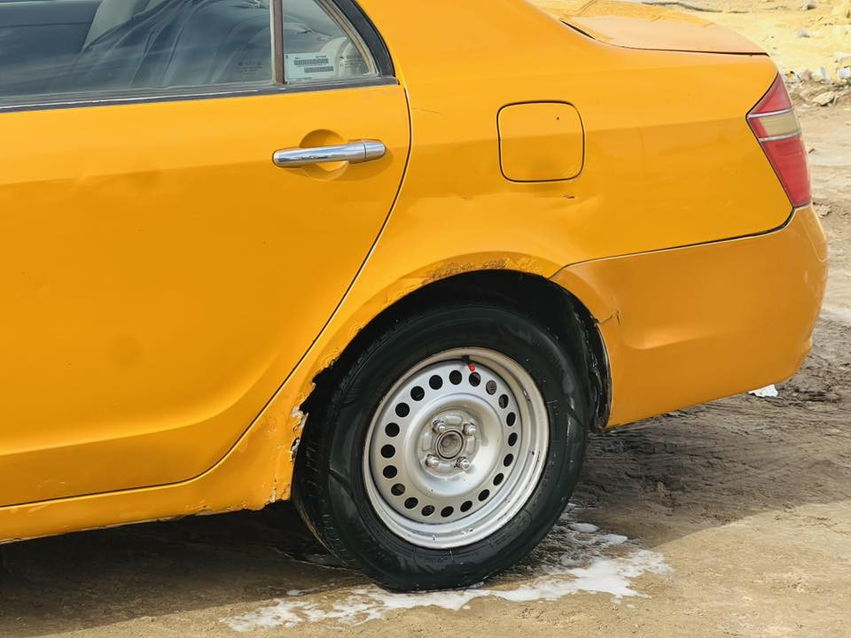 السلام عليكم جيلي موبل للبيع موديل 2013 مكفوله كير ومحرك شرط تخم تاير حداديه جديده دوشمه جديده السعر 46 وبيه مجال 
رقم موبايل ***********
