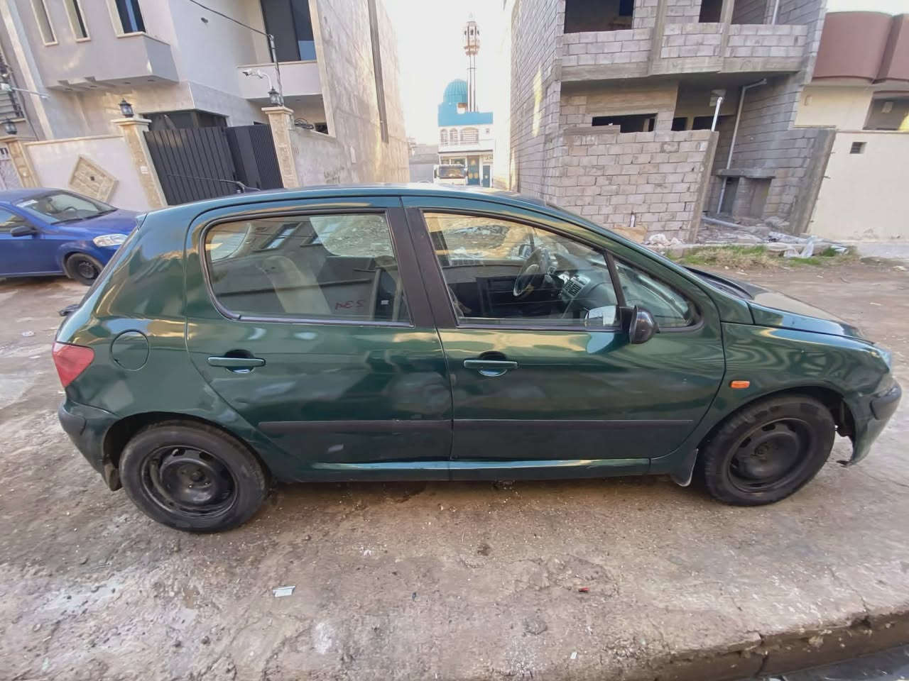 السلام عليكم سياره بيجو ٣٠٧ رقم بغداد دوالي بسمي السياره جاهزه من تبريد تدفئه تخم تاير باتري جديد سنويه ل٣٠ رقم الهاتف ***********@
