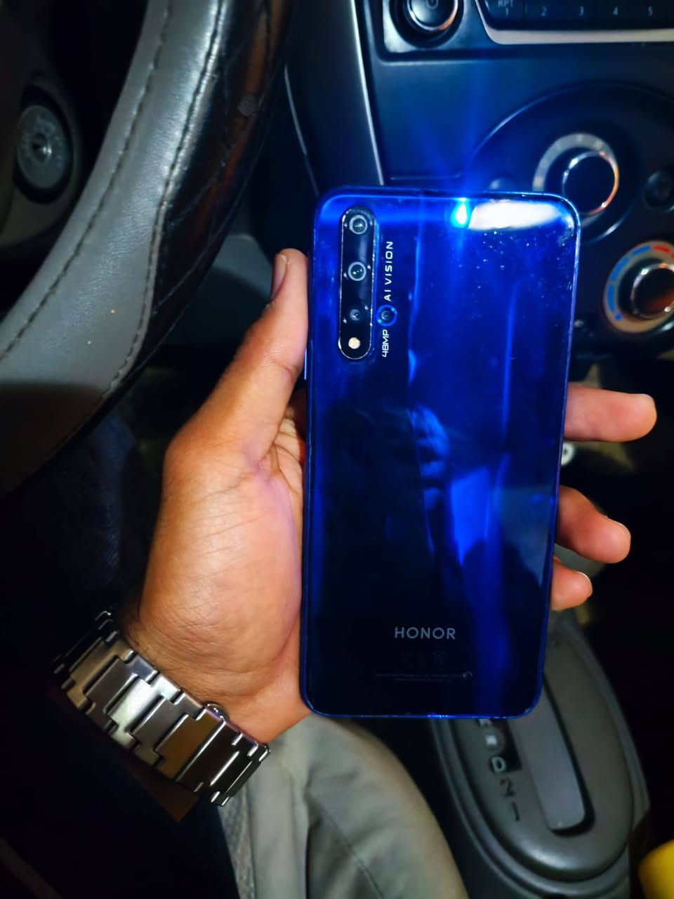 السلام عليكم جهاز هونر 20 سناب دراكون مال العاب جهاز نضافه فول ذاكرة 128 مبدل بس شاشه اصليه وكاله السعر 135 و بي مجال بصيط بس بيع مكاني فلوجه
*********** هاذه بي واتساب 

***********هاذه بي واتساب و اتصال على الخط
