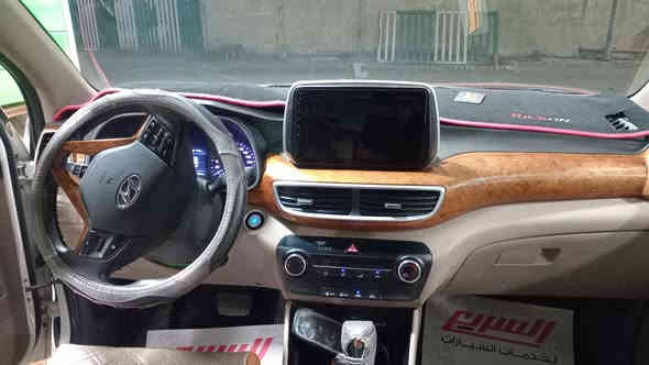 توسان ٢٠١٩ مكفوله بيها شكم رصعه صغار حيل ماشيه ٨٠ الف للبيع السعر ١٩٥ وبيها مجال حك الجيه سياره جديده  ***********
