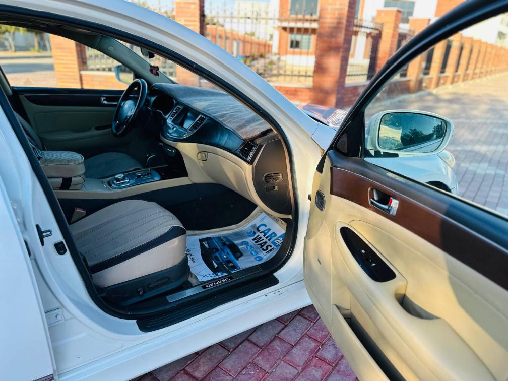 جنسس مديل 2010 فول مواصفات 
وارد امريكي حادث جاملغ امامي بدون ارباك 
صبغ جماليه فقط 
كير ومحرك وتبريد خير من اللّه مسوي ادامه كامله 
رقمها بغداد السياره مكانها كربلاء مشروع وطني
تخم تاير ويل جديد 
كشن جلد كهربائي وتدفئة بالكشن
مري شفط واشاره ترحيب
برده سلايت
مثبت سرعه ومانع الانزالاق
ماوس تحكم 
فتحة سقف طكتين
فول vip اعله فئه 
سعر ٩٧ ورقه 
للاستفسار*********** كربلاء, العراق
