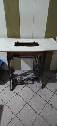 ميز مكينة • حديد اصلي • بي مجال