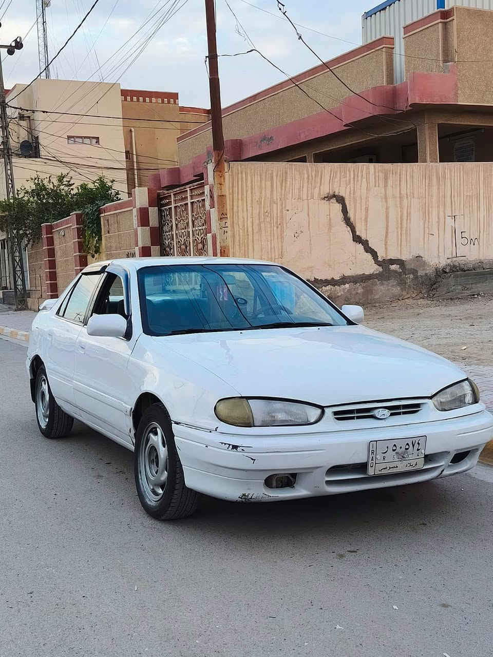 السلام عليكم
النترا دمعه 1995 للبيع 
مكانها الانبار - فلوجة
مصبوغة عام -گير و مكينة مكفولات
30 ورقة وبيها مجال

***********  واتساب
***********
