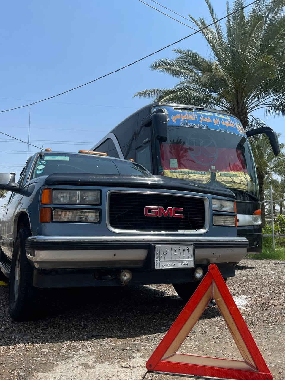سلام عليكم  جمسي موديل 95 رقم بغداد سنويه جديد وهزه جديد تبريد شغال ثلاث قطع حجم المكينه 305دوش كير ومكينه وصدر مكفولات كهربائياتها شغاله كير 700 سياره مال جناي سيارة مصبوغه حزام ،سعر 55 وبيها مجال،مكان السيارة ابو غريب***********

