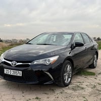 كامري SE • ماشي ١٤٠٠٠٠ • كشن جلد