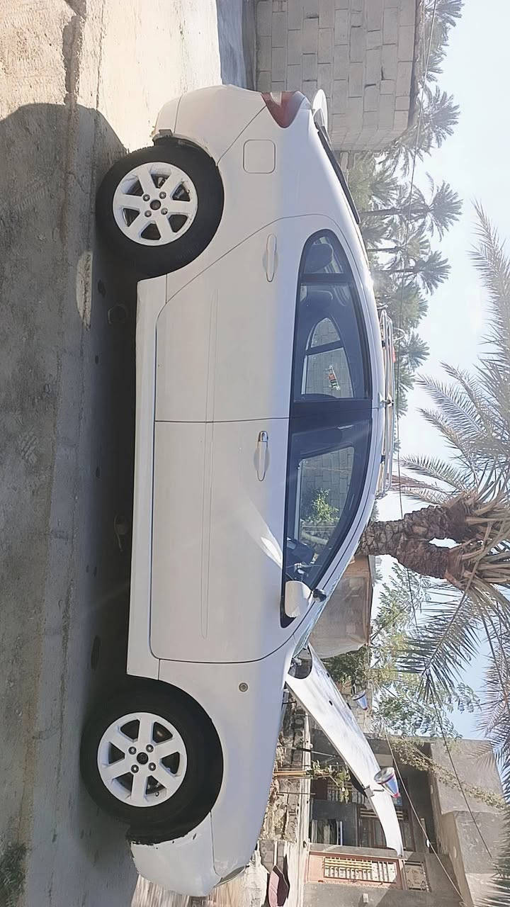 نوع السياره بروتون ويرة ماليزي موديل 2013 نقص السياره الجامة خلفيه اعداديه فقط السعر 65 ورقه بيها مجال حك الجية المكينه 1600 رقم الموبايل***********
