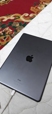 ايباد 9 • ٦٤ • نضيف