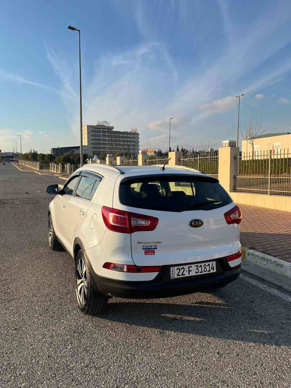 سبورتج موديل 14 فول مواصفات
سياره على وضعية الشركه ماشيه 85  السبير مانازل  شرط 
رقم اربيل تحويل ثاني يوم مكان السياره الرمادي السعر 168
***********
