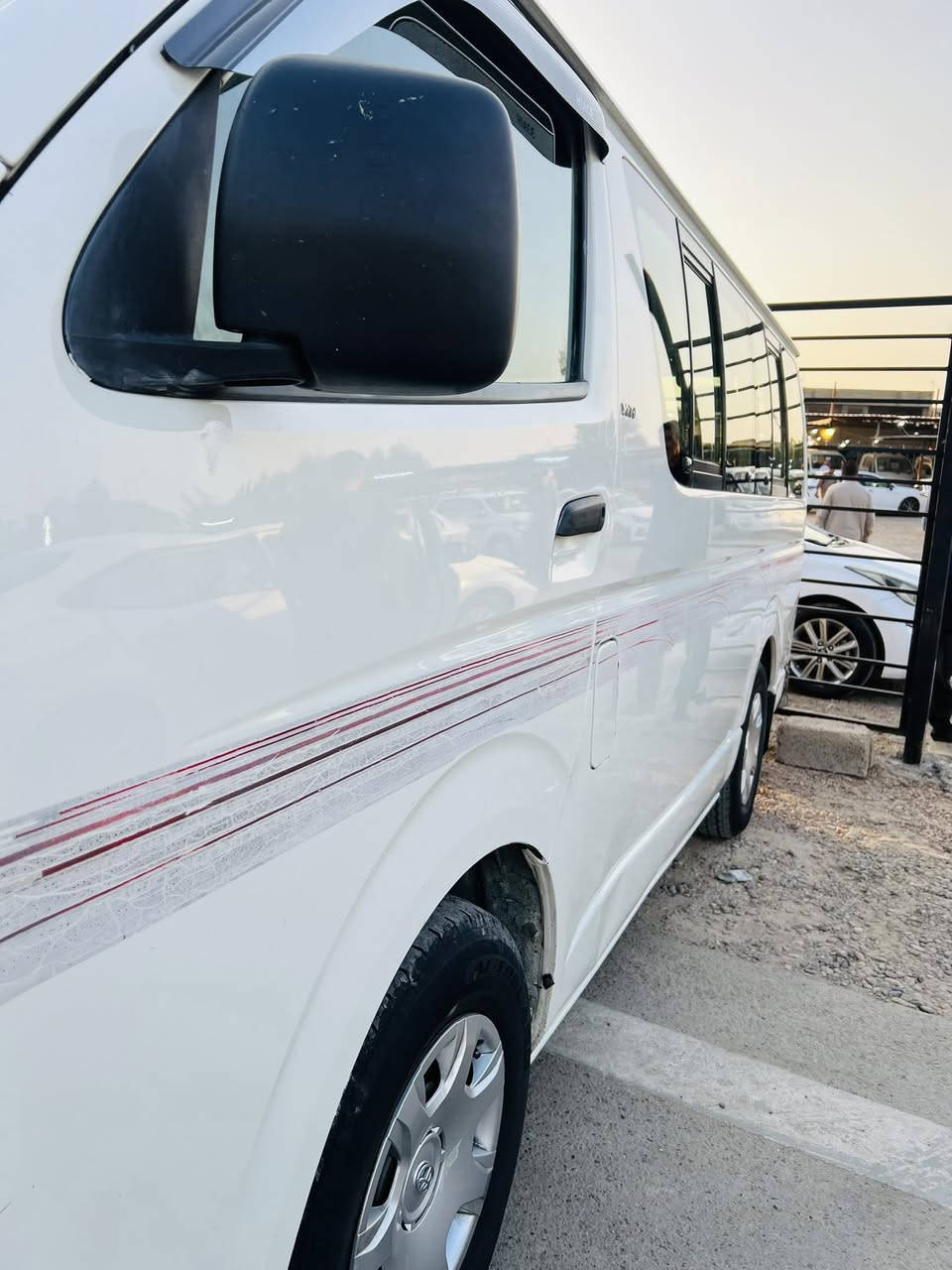 السلام عليكم البيع هايسه موديل 2007 مكفوله كفاله عامه سياره ما شايلين بيها عبري كله ع وضع شركه العنوان بغداد أطراف الشعله السعر 155 وبيها مجال  …… ***********// ***********
