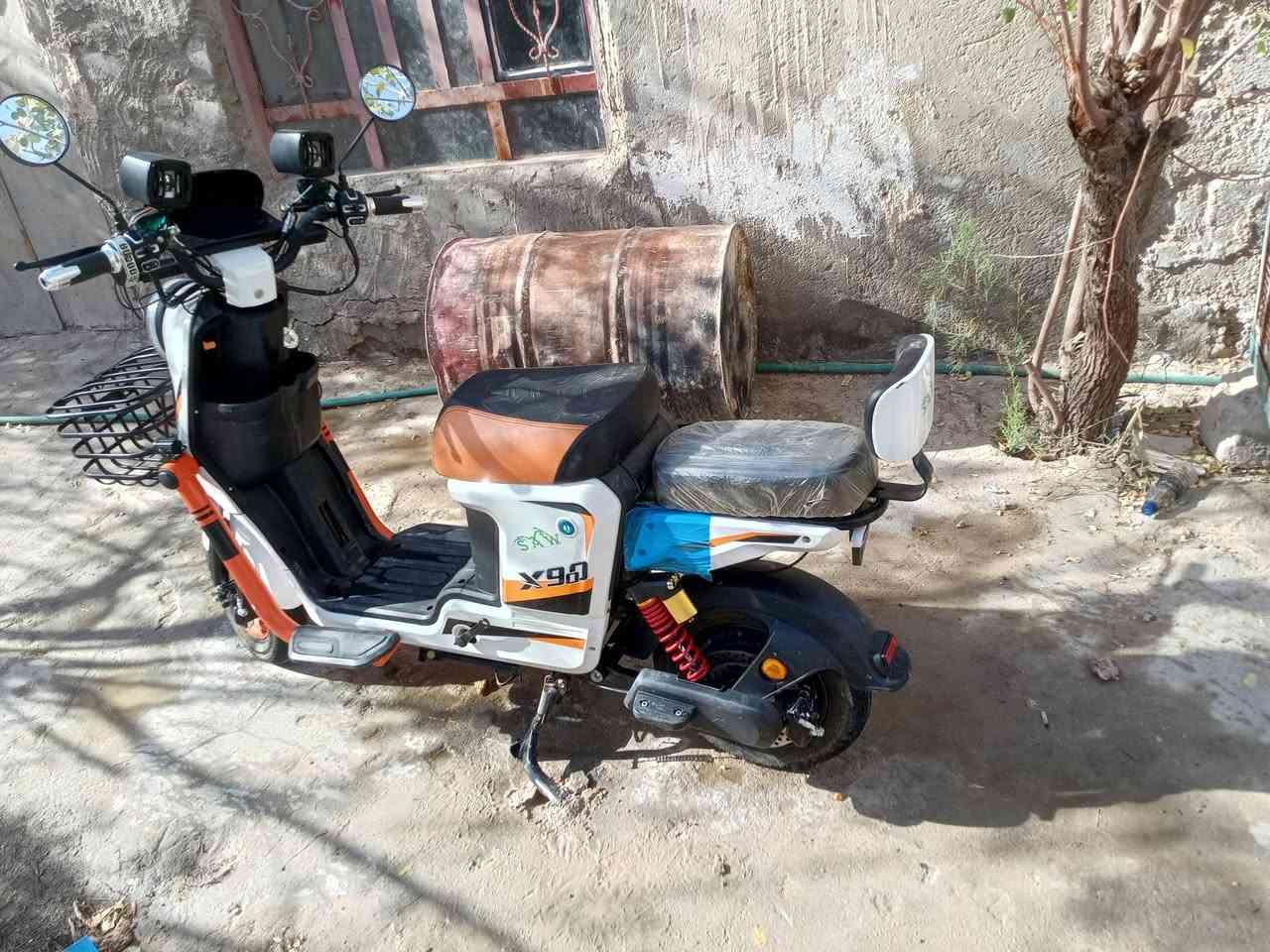 سلام عليكم دراجات لبيع دراجه صفره بطاريات جديده نضيفه سعر 300وبيه مجال 

وربعه كير كلك اكفله عن سرقه كله  تعمير جديد بس محرك ما بدلته محركه تعبان بي صوت دشالي وهندر محوم بس لا مابي تنقيص ولا يدخن وشرط نهضه وفصله وسرعه سعر 350 وبيه مجال 
      
 ودراجه بيضه جديده صار شهرين من خذته نضيفه حيل سعر 600الف وبيه مجال سرعه 99

مكاني شاميه حي عسكري شرقي 
رقم ‏‪***********‬‏
