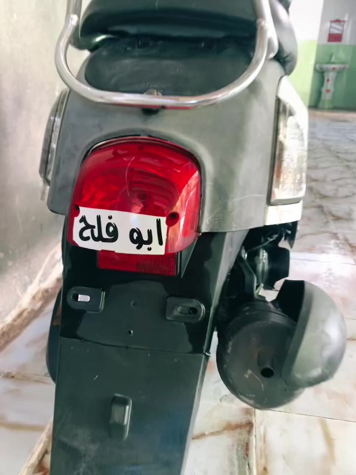 سلام عليكم دراجه بوليس نوزل كفاله عامه كله ختم واحد ويه المحرك سعر (٦٠٠)وبيه مجال قليل مكاني طويريج هذه رقمي ***********
