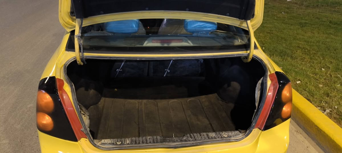 السلام عليكم 
اوبترا 2012رقم صدامي ذي قار 
مطلوبه للمصرف
راعيه موجود بل ناصريه 
ابيع عله وضعهه 
كير مكينه حداده تبريد تخم تاير دواخل كله جاهزه السياره 
للبيع او مراوس ترهم 
مكاني بصره 
***********
