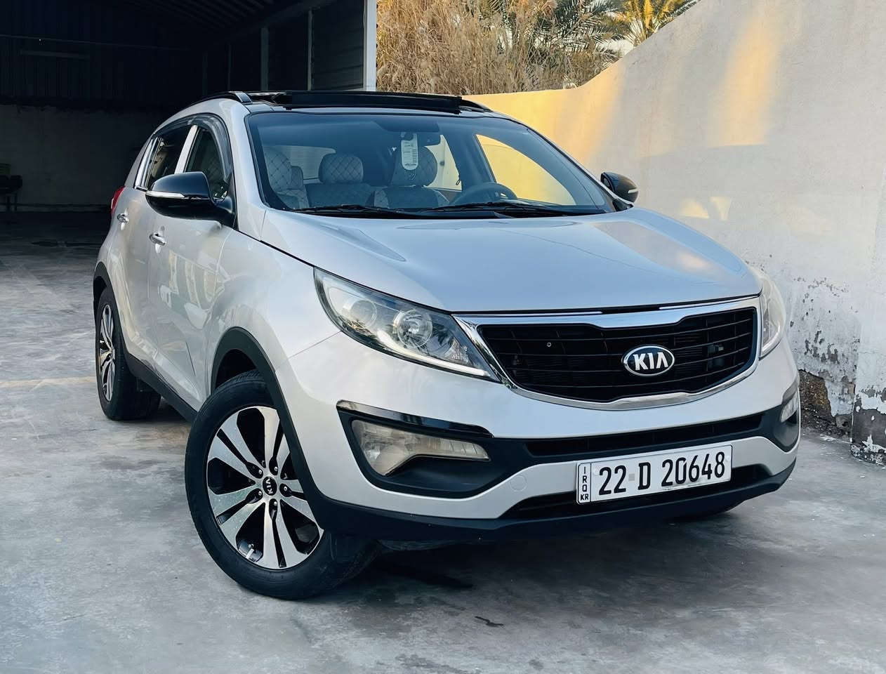 سبورتج 2012 خليجي
صبغ بنيد وربع الجاملغ بدون اي دواخل وبدون ايرباك 

محرك 2000دوش 

رقم اربيل بسمي سنويه 2031

سياره جاهزه وبدون اي نقص 

السعر 135

سياره موجوده بالصويره 

***********
