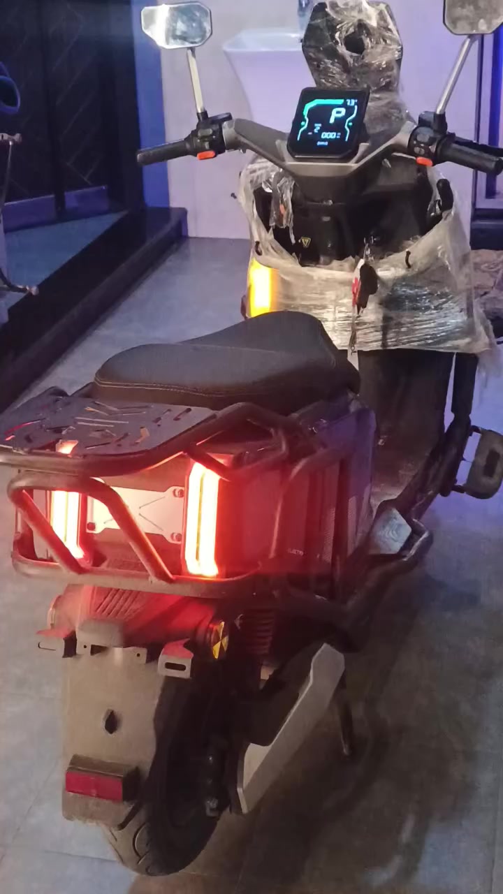 سلام عليكم
دراجه ساعقه للبيع 
موديل 2025

المواصفات 
6بطاريات مسطرة
ملف 2500
بصمه 
سويج
كرتات تشغيل شاشه  2 
 دراجه فول موصفات كلشي ما بدل بيهه دراجه كفره امام  نكسر و ماصده اماميه فقط السعر عل خاص


**إذا كنت صاحب هذا الإعلان وتريد حذفه لأي سبب، رجاءا أرسل رسالة إلى الدعم الفني**