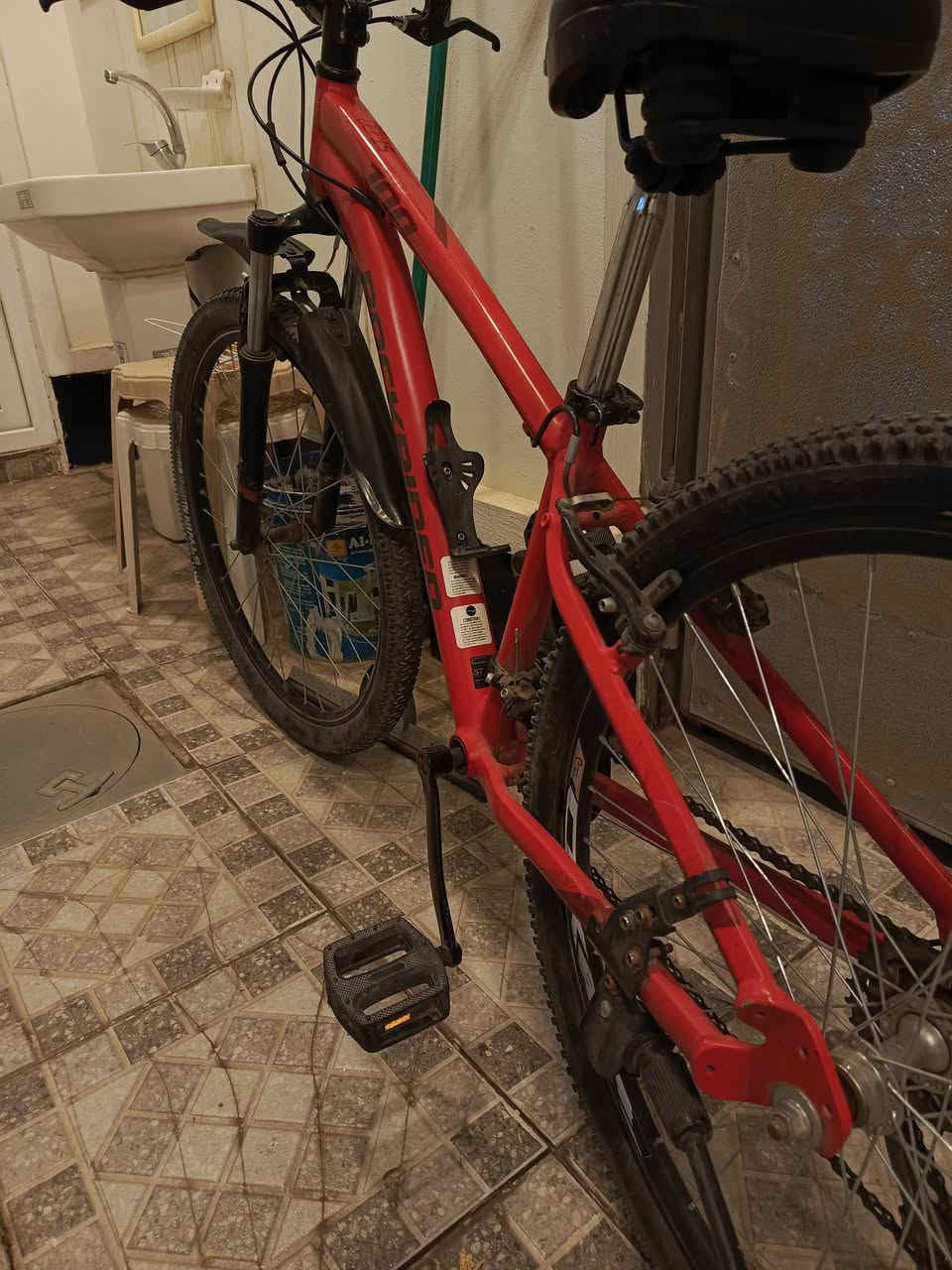 السلام عليكم
بايسكل للبيع شركة ROCKRIDER 🇲🇫 فرنسي بايسكل المنيوم خفيف كلش ومستخدم قليل ونادر ماتلكاه بالعراق بسبب سعره . الجديد من 350 فما فوق وتكدر تبحث للتأكد 
🔴السعر 90
🔴مكاني الفلوجه للاتصال واتساب او خط 0776439616


**إذا كنت صاحب هذا الإعلان وتريد حذفه لأي سبب، رجاءا أرسل رسالة إلى الدعم الفني**