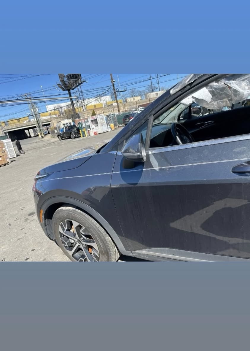 سبورتج 24 حادث خفيف خلفي مشي21 تاريخ وصولها 5/13 الحره ex
***********
