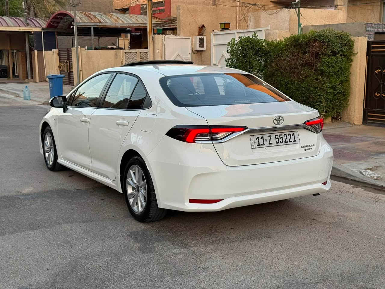 كورولا خليجي موديل 2025 ماشيه 34 الف فقط فول مواصفات عدا الكشن مو كهرباء ،،
السياره مكفوله من الصبغ ،، بيها بارد pdr مكانين صغار كلش ومو مبينات ،،، محرك وكير مكفولات ،، رقم بغداد بأسمي ،، المكان بغداد حي الخضراء ،، السعر 153 ورقه
***********
