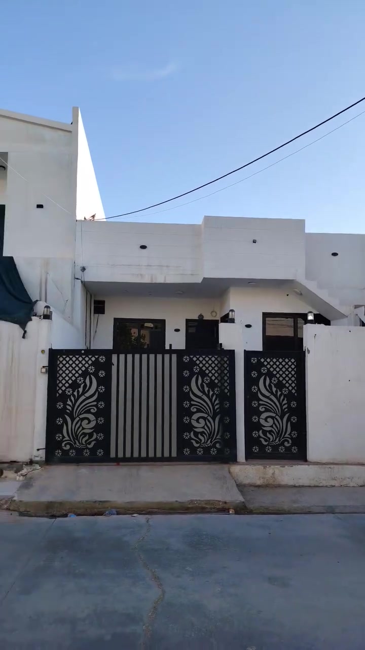 خانوو بۆ کرێ کۆڵانی نوسینگەی شاخەوان ، ١٦٠ مەتر ، زەویەکەی کاشی نیە نزیک
خانوو بۆ کرێ کۆڵانی نوسینگەی شاخەوان ، ١٦٠ مەتر ، زەویەکەی کاشی نیە نزیک دووسایدەکە 
***********
