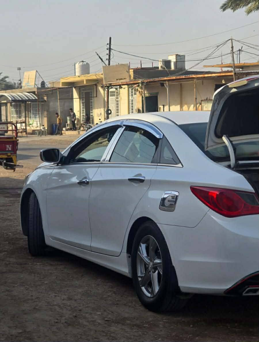 سلام عليكم ورحمة الله.
سونتا مضلع
 امركي باسمي رقم ديالى
 موديل 2011
 سنويه لحد2029
 داخل لونين بيجي واسود
 محرك GDI مكينه جديدا لاتنقيص ولا تبخير
 كير محرك كفاله
 شاشه كامره
 تخم تاير باتري  جديد
تدفئه تبريد ثلج
مانع نزلاق سياره نص فول
مال بيت مكاني ديالى الخالص ضرر قطعتين صبغ بس رش للبيع 103بيها مجال قليل ترهم مراوس النترا كورلا سنترا. *********** اتصال ودلل.
