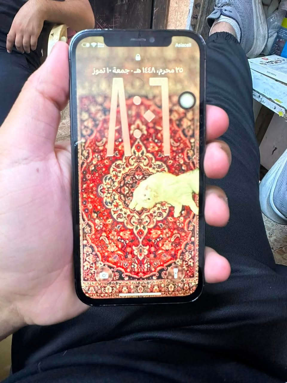 السلام عليكم للبيع ايفون ١٢ برو( الصغير) ذاكرتة ٢٥٦ مبدل شاشة وبطارية  ب٢٧٠ الف وبي مجال قليل مكاني بغداد الزعفرانية توصيل موجود ***********
