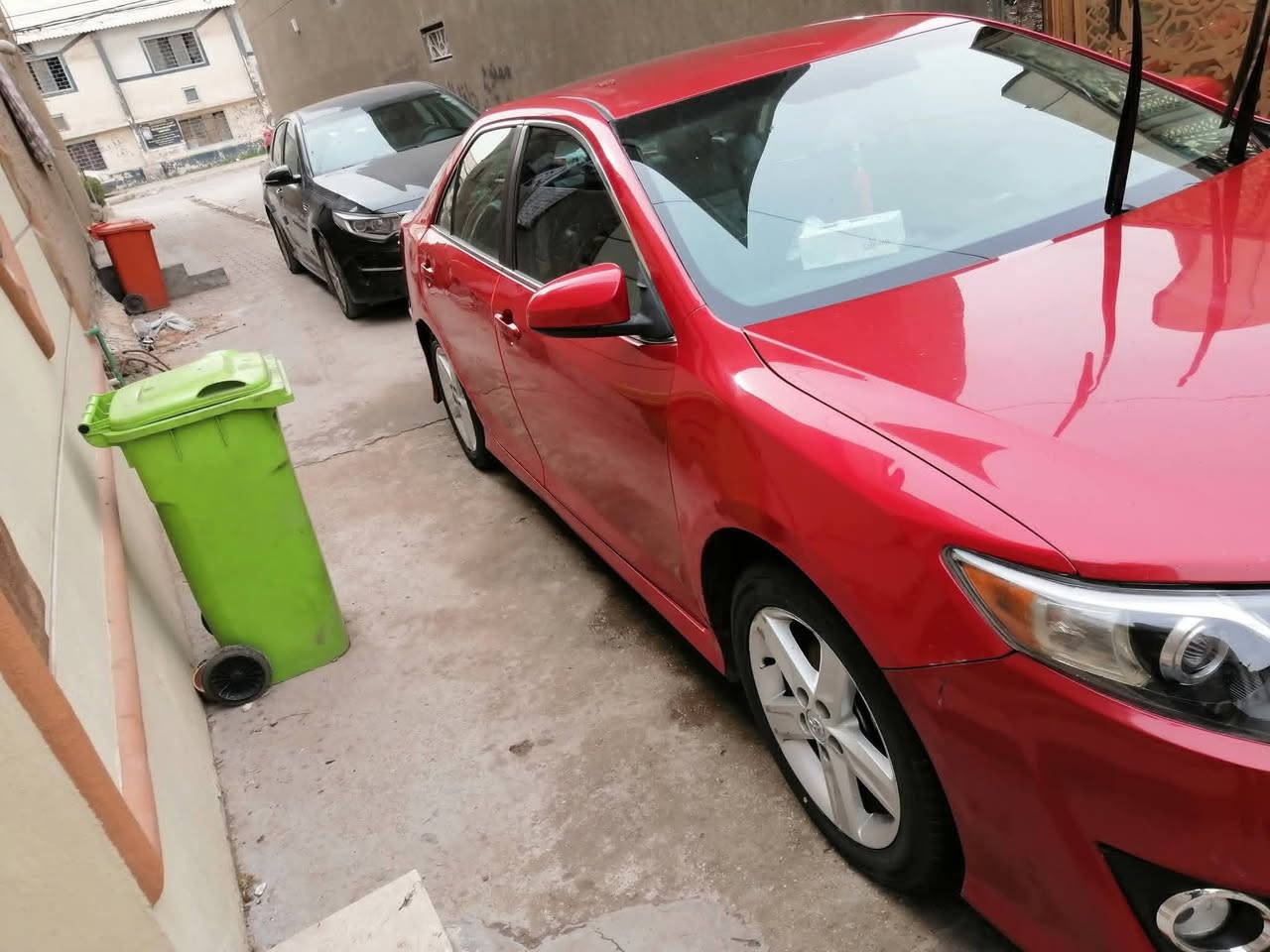 كامري موديل ٢٠١٢ محرك ٢٥٠٠ بيه قطع طبغ ابيع حزام بيه منضومة غاز ٦٠ لتر السياره خير من الله السعر ١٠٥ شده وخمسه وبيه مجال *********** مكاني بغداد
