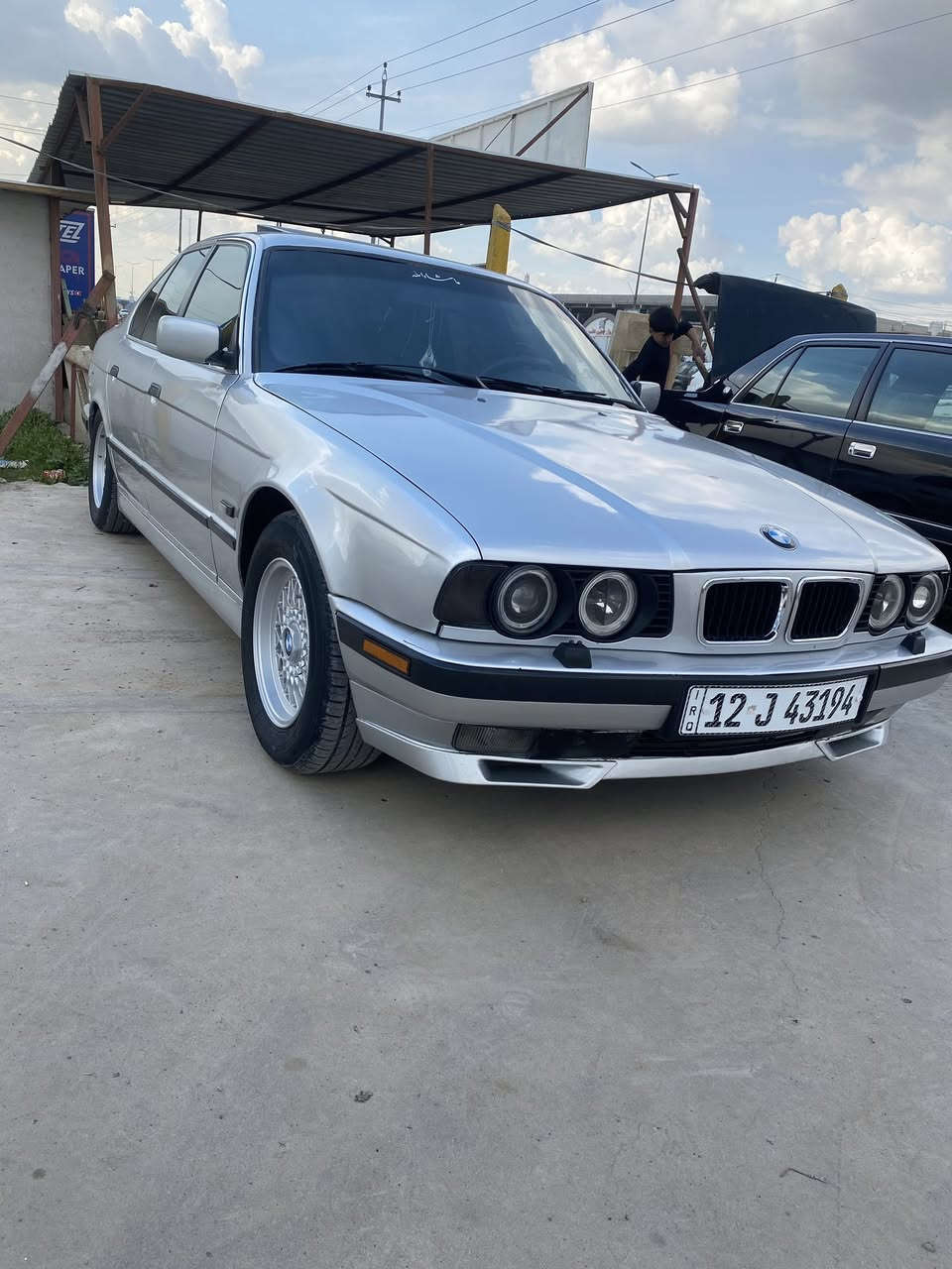 سلام عليكم 78 بيها مجال
525 اصل 
مديل 91 محدث95
غرفه جديده 
صبغ جديد سياره جديده وجاهزه 
منضومه زينون سنويه جديد باسمي
موصل برطله
***********
*********** واتس فقط
