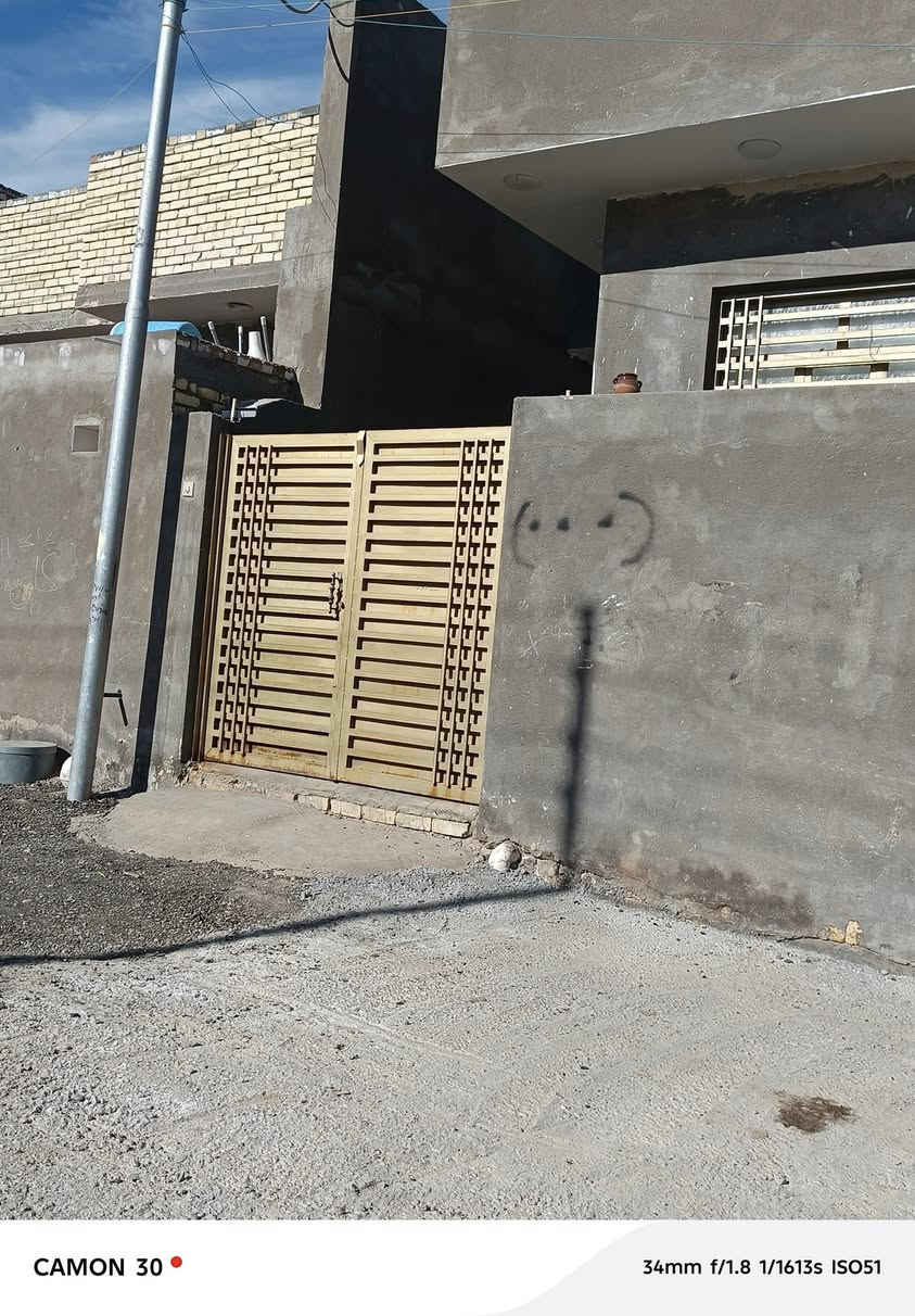 دار زراعي سند للبيع مساحته 135
مكانه اول ماتصعد سده الدفاس بلبدايه بناء جديد 
سعره 110وبي مجال للاستفسار اكثر***********
