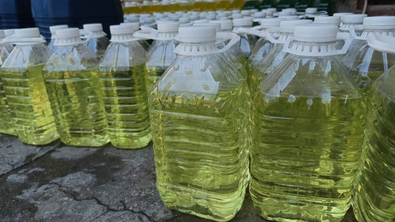 سلام عليكم   ابيع منظفات  معطرات ارظية ملابس  زاهي وقاصر  + جليكانات زاهي  الي يريد يدخل خاص


**إذا كنت صاحب هذا الإعلان وتريد حذفه لأي سبب، رجاءا أرسل رسالة إلى الدعم الفني**