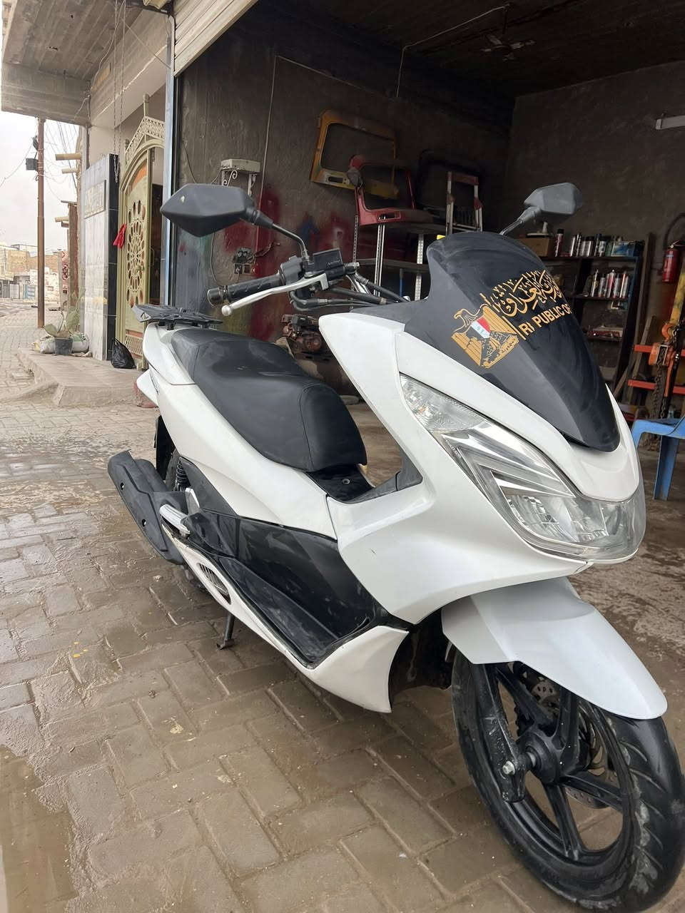 السلام عليكم paxجيل ثاني ياباني مكينة 150مكينة كفالة دراجة حلوة نضيفة السعر ١٣ورقةمكاني مدينة  الصدر ***********
