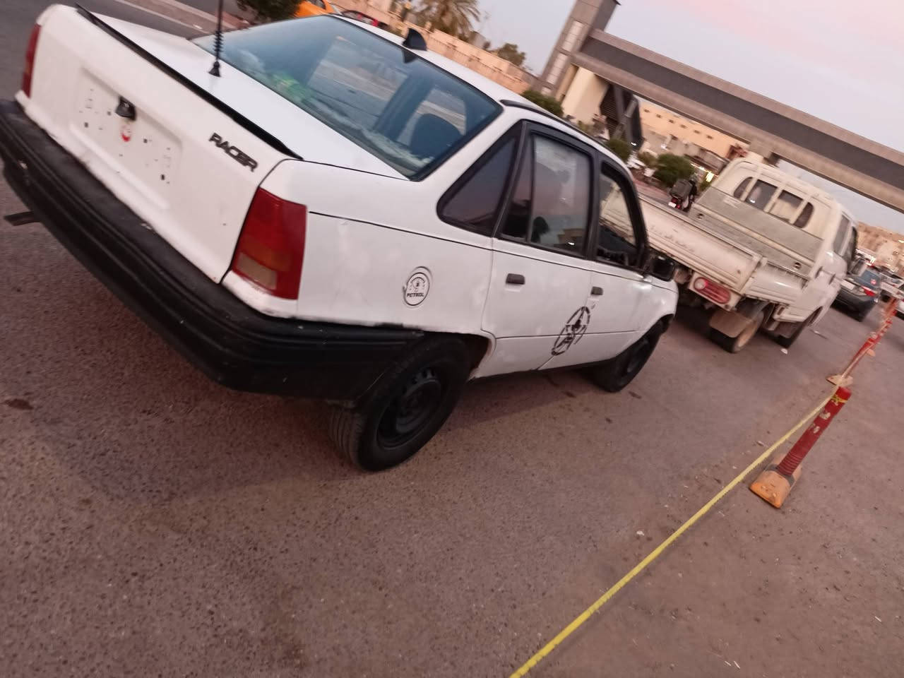 سلامعليكم اوبل كاديت كير عادي محرك 18دوش بي خيط بخار 
كهربائيت كله شغاله لايت زينون دبل اشاره مسجل شاشه 
تخم تايرات نص عمر صدر جديد باتري جديد 
سياره بل بانزين جداحه 
رقم كركوك خصوصي ار 
سنويه خضر ماندل صاحبه 
مستمكاته كامله يمي
السعر 10
‏‪0786 420 6718‬‏
