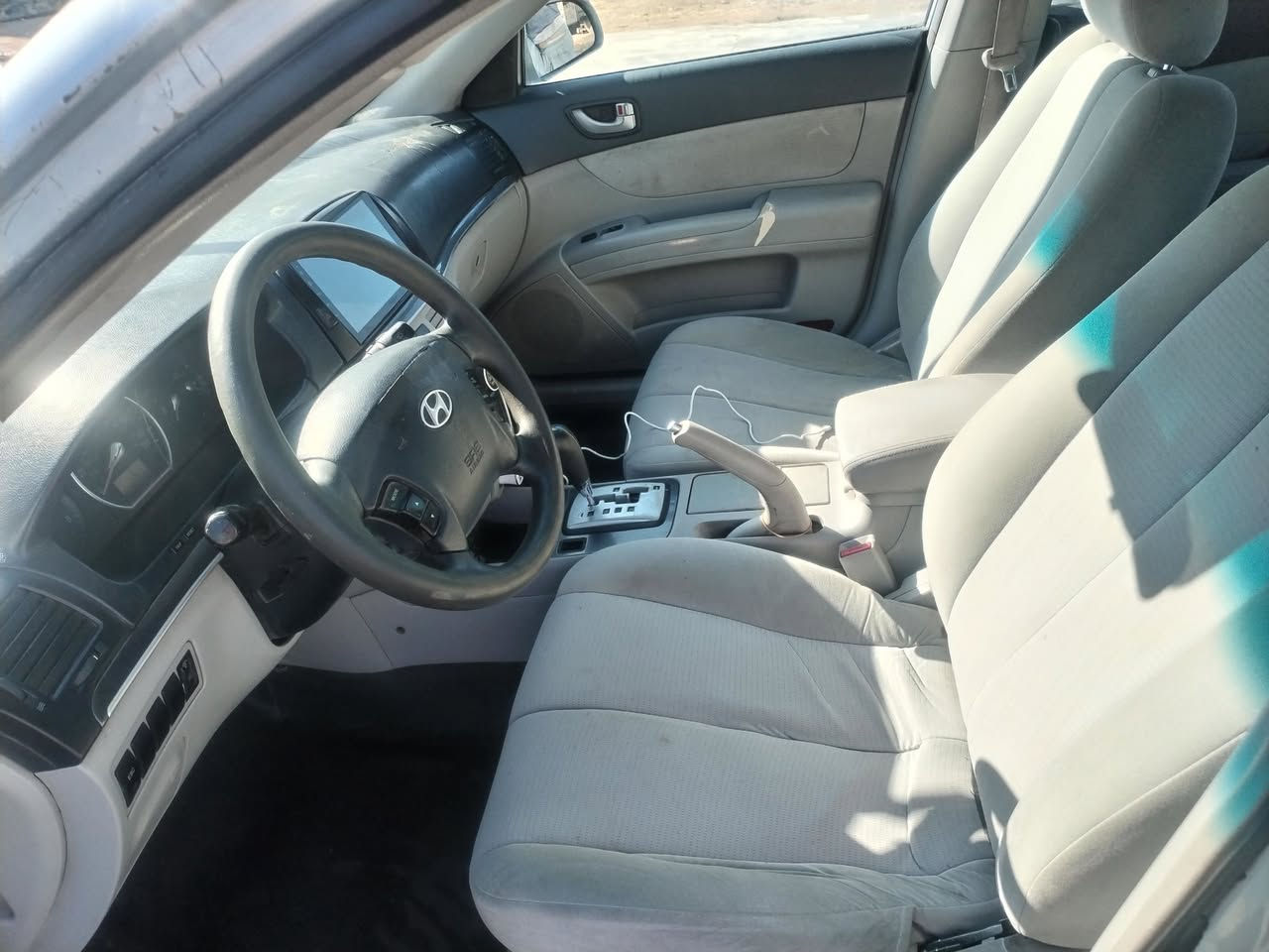 السلام عليكم سوناته موديل 2008 أمريكي مكينه 2000 حادث شويه بارد بل باب الخلفي بدون تبديل وشبر بارد بل بنيد فقط السعر100 وبيهه مجال
للاستفسار ***********
