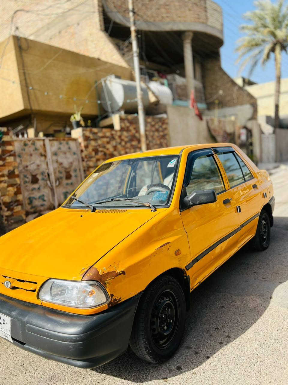 سلام عليكم سايبة 2018 رقم بغداد 
وتحويل مصفرة هيءة وغرامات 
قطرة صبق ما بيها ما عدة ضربة بل جاملغ وراجعة بارد مكينه بيها بخار 
كير مكفول باتري جديد صدر امامي خلفي السيارة جاهزة تشتغل ومشي خير من الله شواصي مصلحات شاشة السعر 30 مكاني بغداد العبيدي ***********
