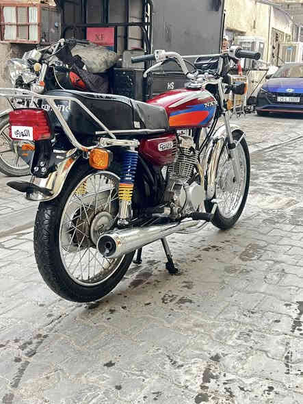 السلام عليكم درجه نامه أربعةكير  درجه زيرو ماشيه خمستلاف موديل 2025 مكفولا كفلا عامه سعره 800 بغداد  الشيخ عمر الرقم ***********
