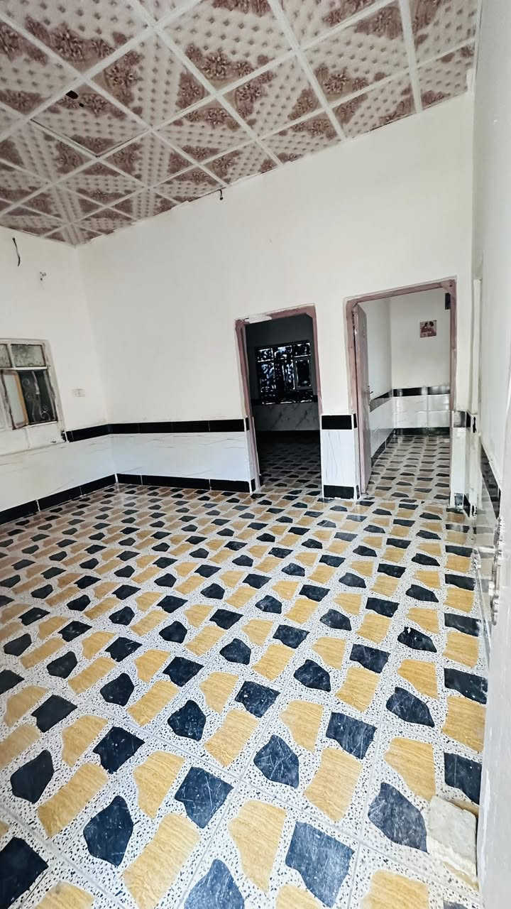 بيت للبيع مساحه 200
البيت في دور سيد حمزه البيت بي ديوانيه وصاله وغرفتين ومطبخ وصحيات الاستفسار ***********
