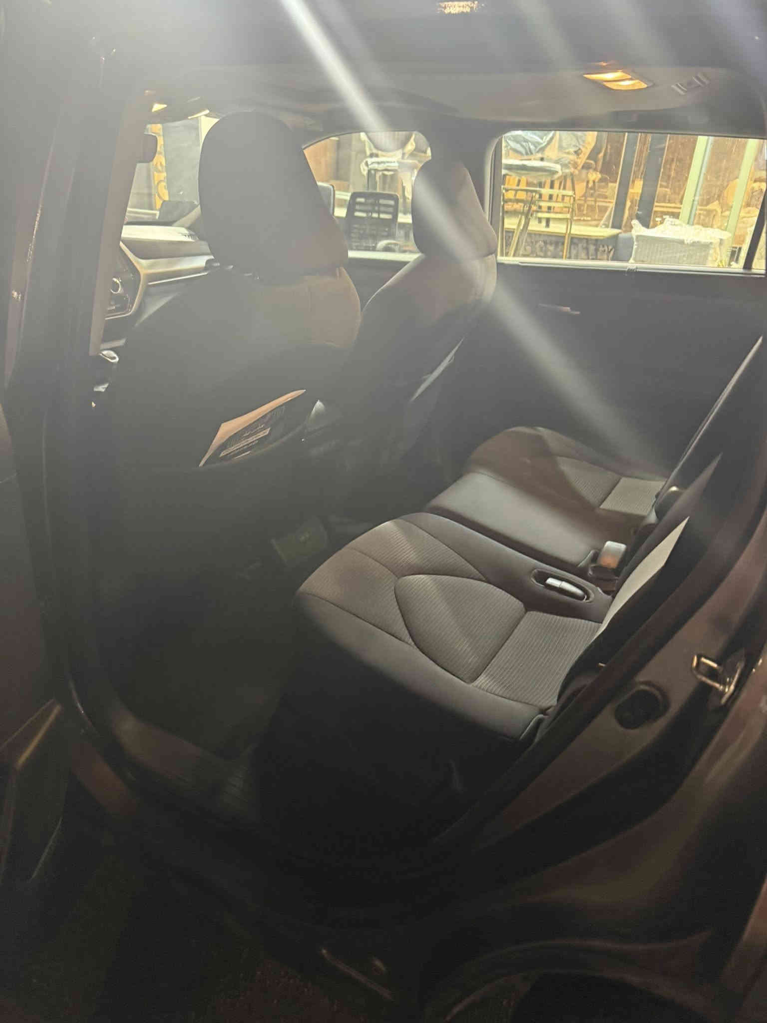 السلام وعليكم للبيع تيوتا هايلندر خليجي لمتد وكالة عبد الطيف 2023هايبرد 
السعر  وبيها مجال 35000$

للتواصل ***********
