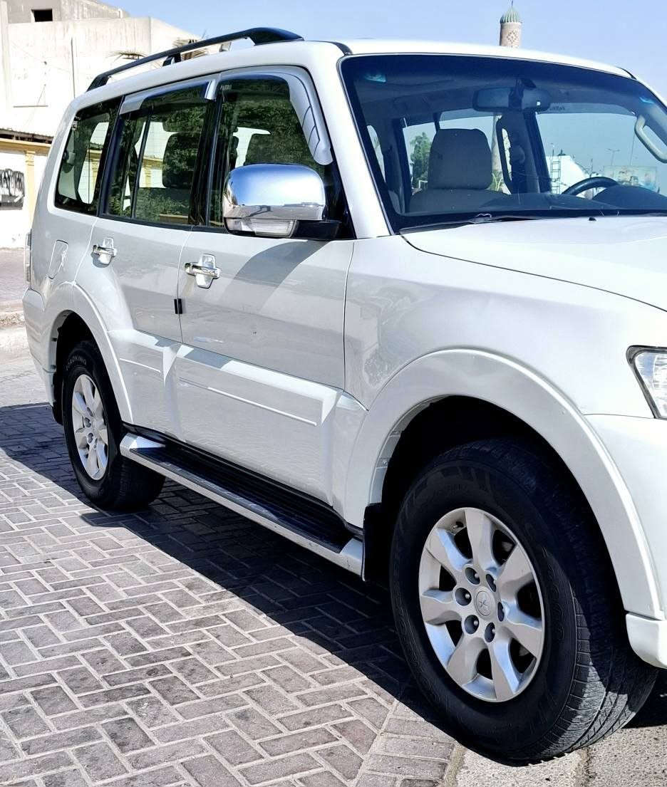 من رخصت مدير الكروب المحترم السلام عليكم باجيرو ٢٠١٤ حبتور  وارد خليجي مكينه ٣٥٠٠  مكفوله بدون صبغ بدون تبديل بدون حادث ماشيه ١٨٠ الف فول مواصفات فتحه سقف كراسي جلد كهرباء دمام خلفي داخل عسلي صاج سبعه راكب ثلاث قطع تبريد ثلاجه بالفرس مرايات شفط واشاره كير مكينه مكفولات صدر أمامي وخلفي جديد تخم تاير تبريد ثلج السعر   ١٦٠  بيهه مجال الاتصال  *********** مكان بغداد بغداد, العراق
