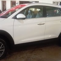 توسان 2019 خليجي كفاله من الصبغ سياره جديده بيها شبر بالباب بارد مكينه...