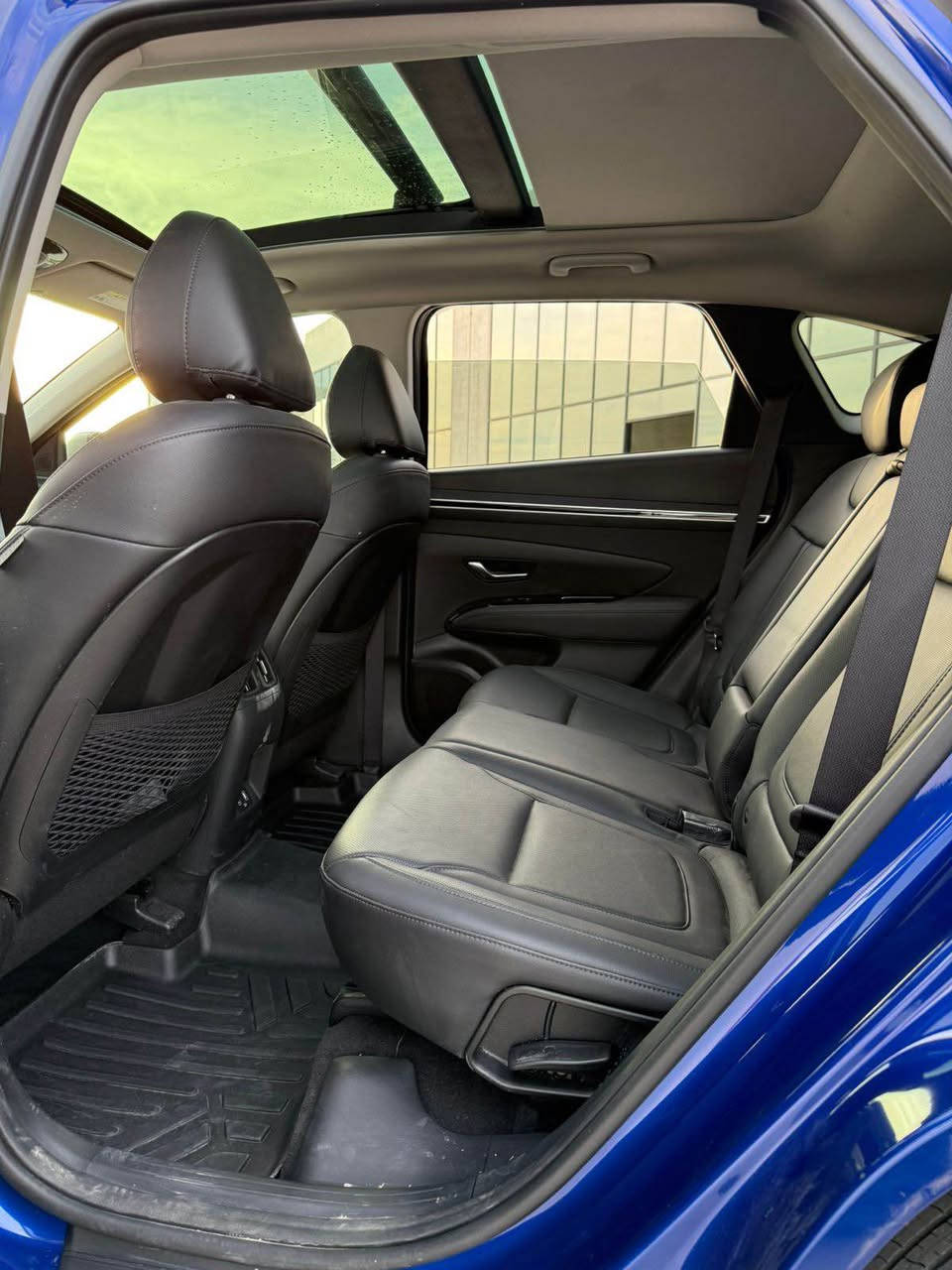 السلام عليكم 
هیوندای تكسون 2024
سعر :178 
لون:نيلي 
عداد المسافه :7 الف
حجم المحرك : 2.5L (4.سلندر )
ملاحظه :فقط جملغ  صبغ 🔴

فول فول مواصفات 1/1

فتحة سقف بانورما
دةبل اكسل 𝟒𝐱𝟒
تتقدم وترجع بريمونت
كيج الكــــتروني 
انــــارة دشبول
بصمة ابواب
بصمة تشغيل 
تشغيل عن بعد (𝐑𝐄𝐌𝐎𝐓𝐄 𝐒𝐓𝐀𝐑𝐓)
شاحن هاتف لاسلكي
شاشة دشبول ديجيتال
سماعات هارمان كاردن عدد 16
عداد كاميرات 6 ستة
كاميرا 360
كاميرا امامي
كاميرا جانبي
كاميرا خلفي
شفتات استيرن
هاند بريك بصمة
اوتو بارك (𝐀𝐔𝐓𝐎 𝐏𝐀𝐑𝐊)
اوتو هولد (𝐀𝐔𝐓𝐎 𝐇𝐎𝐋𝐃)
اوتو ستارت (𝐀𝐔𝐓𝐎 𝐒𝐓𝐀𝐑𝐓)
اوتو ستوب (𝐀𝐔𝐓𝐎 𝐒𝐓𝐎𝐏)
رادار 360
رادار امامي (تحديد مسار)
رادار جانبي  (نقاط عمياء)
رادار خلفي (التحذير من الاصطدام)
حساسات 360
حساسات امامي
حساسات جانبي 
حساسات خلفي
نظام (𝐒𝐌𝐀𝐑𝐓)
نظام (𝐒𝐏𝐎𝐑𝐓)
نظام (𝐂𝐎𝐌𝐅𝐎𝐑)
نطام (𝐄𝐂𝐎)
نظام(𝐒𝐍𝐎𝐖)
كشنات جلد 
جميع كشنات كهربائي
كشنات خزن+ميموري 
كشنات تبريد امامي 
كشنات هيتر  امامي وخلفي
تحكمات استيرن
استيرن هيتر
تبريد لمس
تبريد مركزي 
صندوق شفط كهربائي 
لايتات (𝐋𝐄𝐃) لید عدسة زينون 
بكلايتات (𝐋𝐄𝐃) لید
 ويل كروم 

تفاصيل اكثر الاتصال علی ارقام التاليه  
***********📞
‏ WhatsApp - Vibir
☎️ [hidden information]

عنوان📍عقره اكر, نينوى
