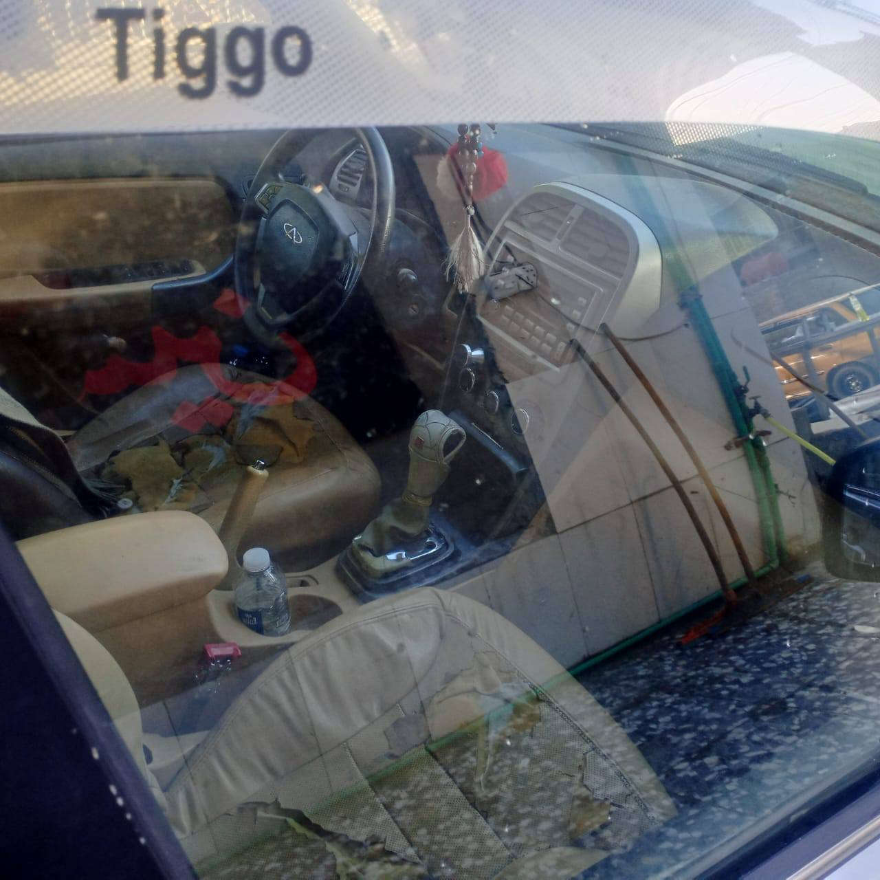 سلام عليكم سياره تيكو 2014 محورة كورلا رقم بغداد انكليزي تحويل مباشر
بيه ضربة بجاملغ الايسر ومصلحة مصبوغ حزام 
السعر 50 وبيها مجال 
العنوان بغداد العبيدي 
***********
