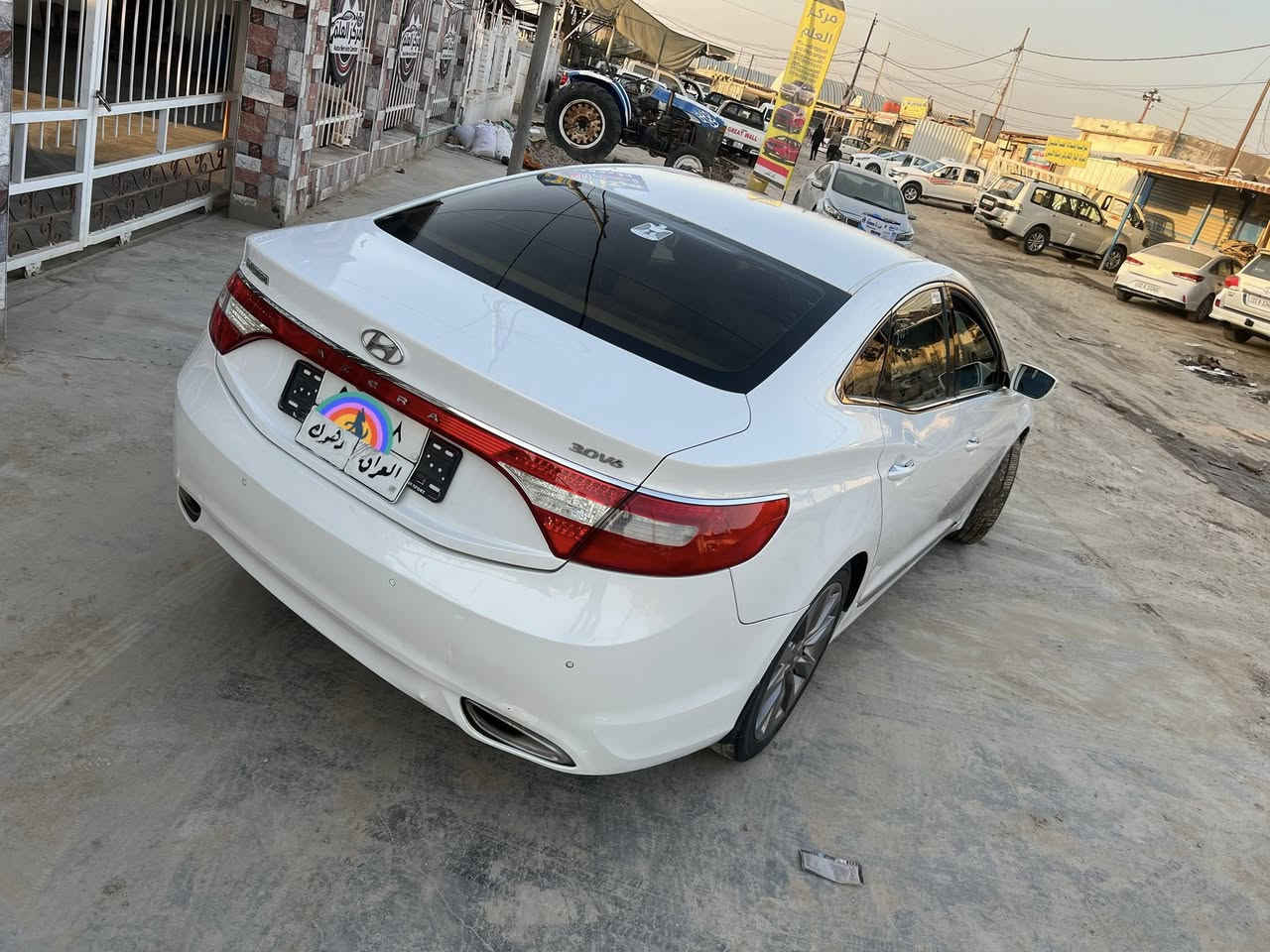 للبيع ازيره موديل 2013خليجي مكينه سته رقم دهوك تحويل موباشر سياره جديده ونضيفه فول من عده الفتحه كشن جلد كهربائي كشن تدفه كأمره خلفيه حساسات امامي وخلفي برده خلفيه وجانبيه مري شفط وبعد هواي موصفات سياره مكفوله من صبغ والفتح بيه فقط بارد بل باب الخلفي سعره 128. ترهم مراوس ***********. سونار موجود بل منشور
