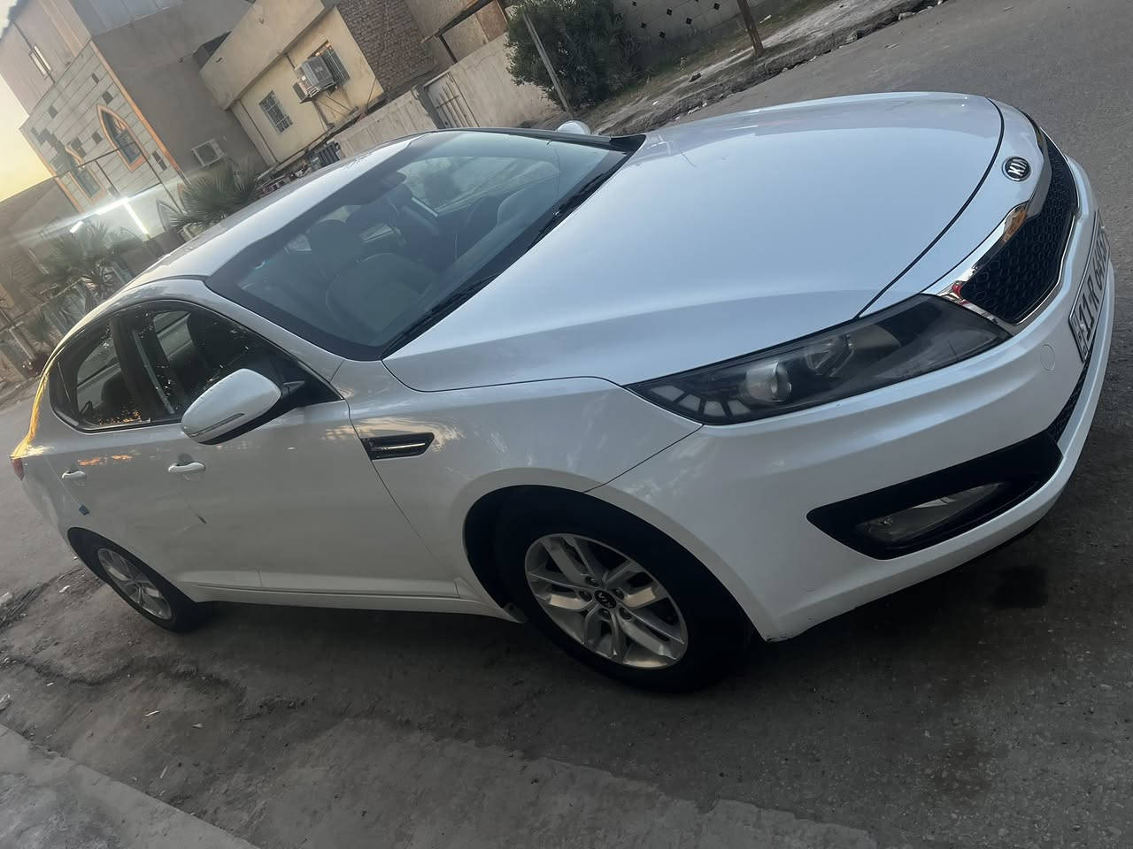 السلام عليكم كيا اوبتما موديل 2014 خليجي الشركة الدولية مكفوله كفاله عامه من كلشي ماشيه 60كم حقيقي 120 ادك جرس رقم بغداد بسمي السياره بوضع الشركه مكان بغداد 
***********
