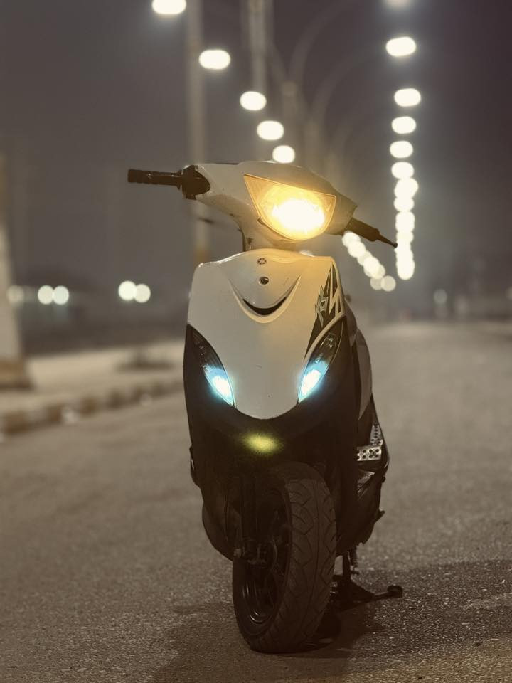 من رخصت الادمن .. دراجه ماكس عدله لبيع شرط كفاله مكينه مامفتوحه تزويد رياضي  شغاله سلف هندر كهربائيات كامله تحتوي على مظخمً صوت السعر خاص *********** المكان قضاء الغراف
