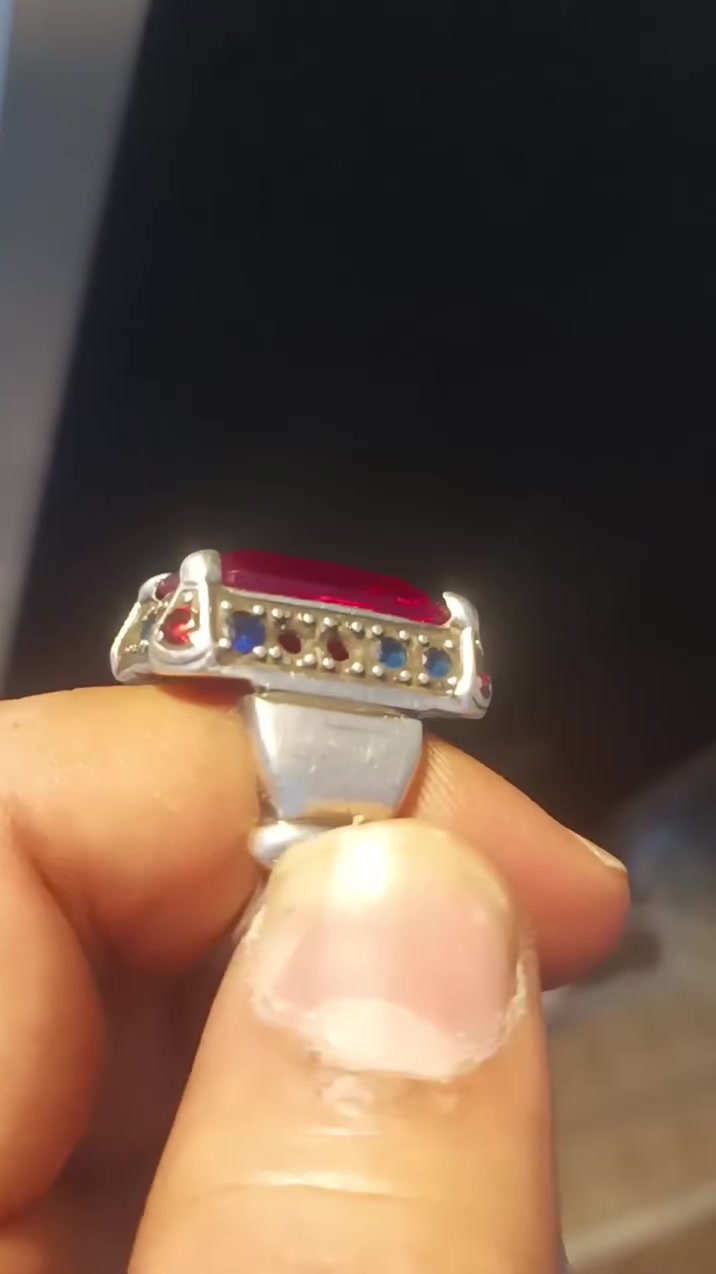 ياقوت فضه ثقيل صياغه مرصع بالياقوت السعر على الخاص


**إذا كنت صاحب هذا الإعلان وتريد حذفه لأي سبب، رجاءا أرسل رسالة إلى الدعم الفني**