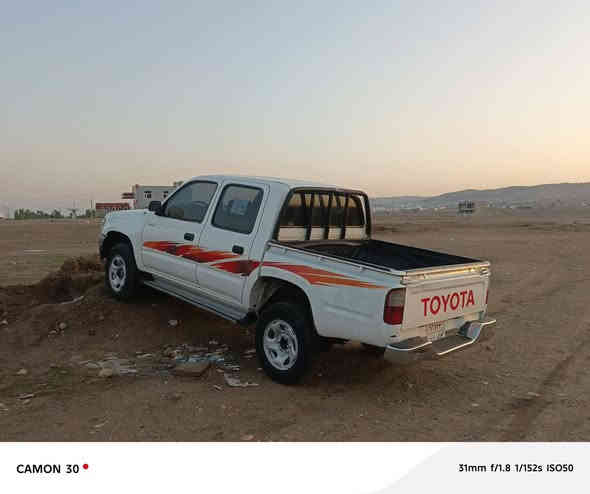 تويتا يابي ئاسل مزيد كه تابه مزيد له گه ل مؤديل 2002
مه كينه سپي تابريت پاوار ده پل گير به شرت ئاكسل به شرت دوپارج بؤياخ بي دعم بي له دراو بي بؤياخ 
گير مه كينه به شرت هامو گيان ئيش ده كت سياره 
زؤر جوانه ماوه ته وه تنو تؤل چوار تي لؤكه له ژياره
پيش تبه ل وات شاحود نرخ 65ماعامه له ناونيشا 
جمجمال ژماره *********** ئاسيا***********
